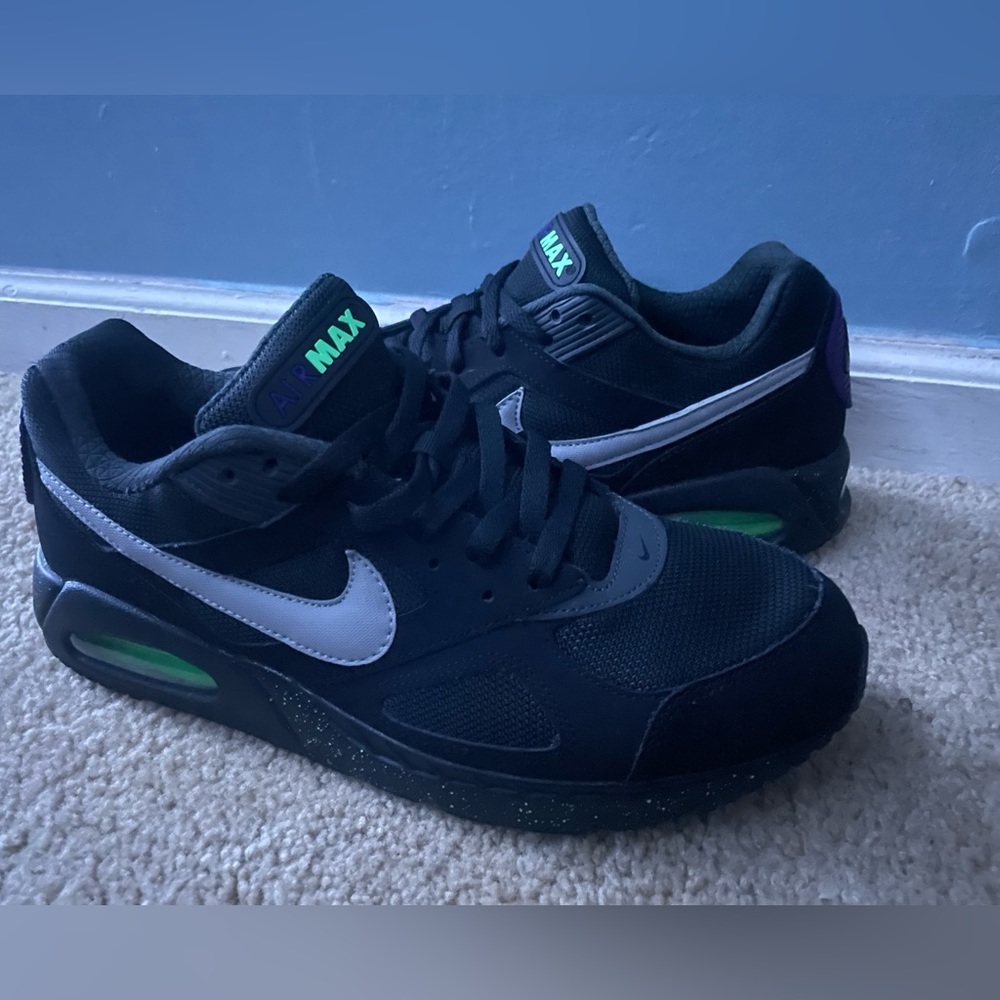 Air max IVO BLACK SILVER